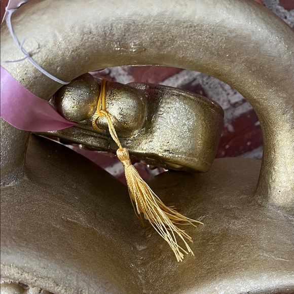 Rachel Zoe Gold Heart and Key Wall Art large one - Picture 11 of 17